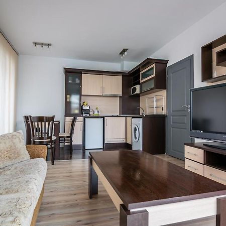 Cozy One-Bedroom Apartment In Night Breeze 布尔加斯 外观 照片