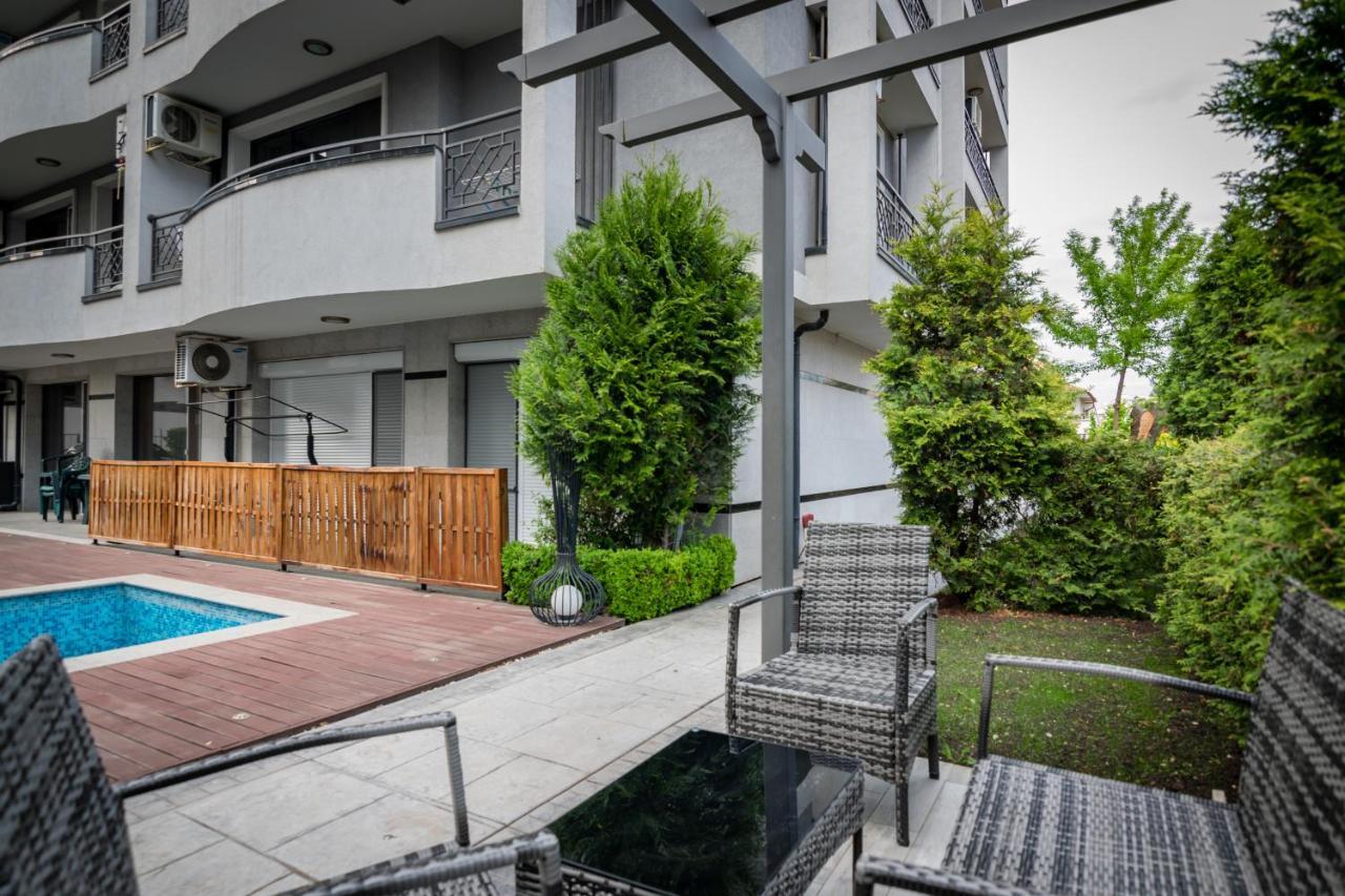 Cozy One-Bedroom Apartment In Night Breeze 布尔加斯 外观 照片